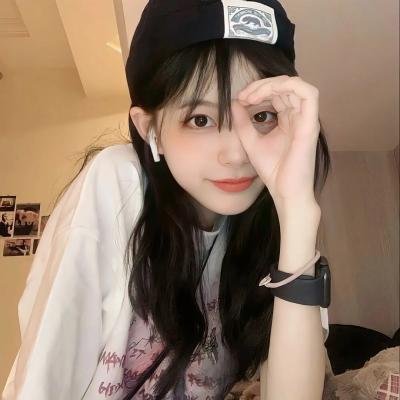 愤怒的黑人女孩与她的怪物